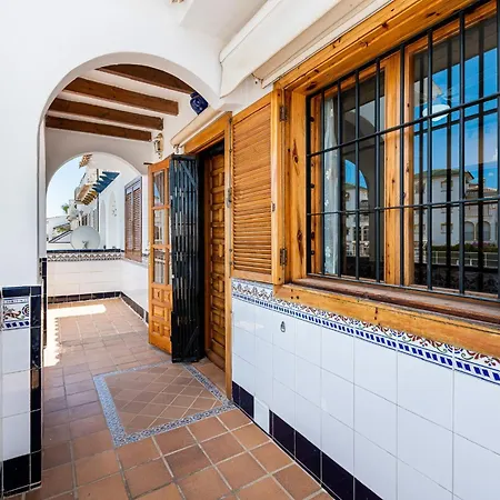 Casa Hannah La Mata شقة