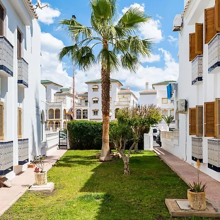 Casa Hannah La Mata Appartement